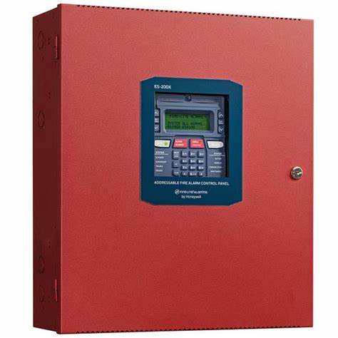 PANEL DIRECCIONABLE DE DETECCION DE INCENDIO CON COMUNICADOR | 1 LAZO | 198 PUNTOS (99 DETECTORES Y 99 MODULOS) | 4 NACS | PANEL METALICO ROJO | FIRE-LITE