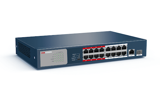 SWITCH POE 16 PUERTOS 10/100Mbps / 250m *No Administrable
